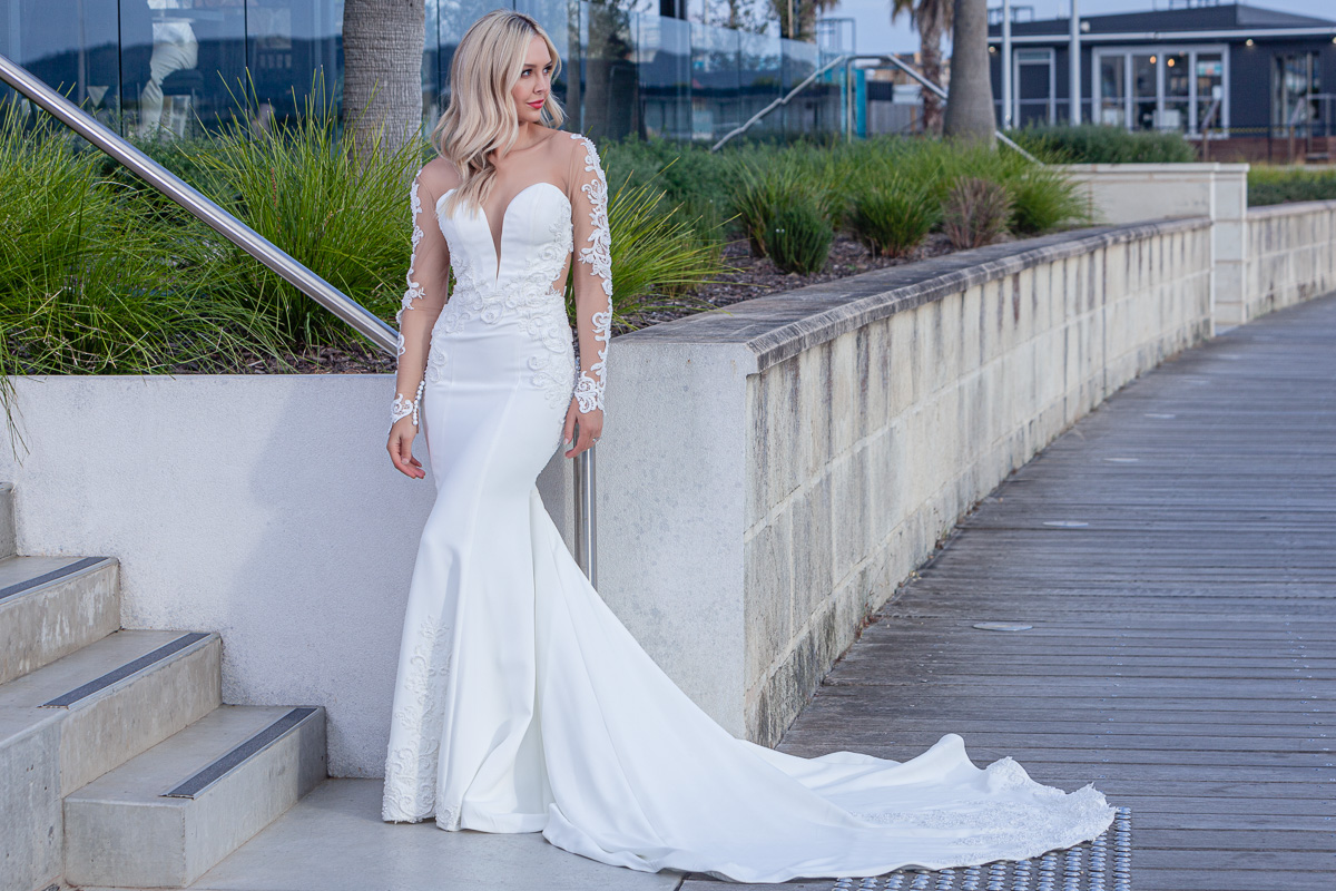 How to Choose a Couture Long Sleeve Wedding Dress for Your Wedding?