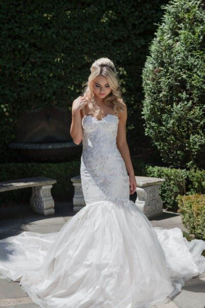 An Exquisitely Embroidered Dress Wedding Dress In Melbourne