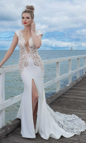 Sample Sale size 8-10 $900 Melbourne wedding dress Sample sale