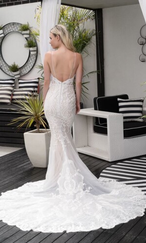 Sample Sale size 8-10 $900 Illusion lace wedding dress Melbourne