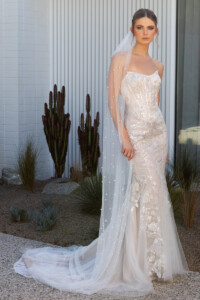 size 8-10 scoop neck fitted mermaid gown with silver detail beadwork rent wedding dress Melbourne